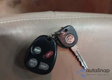 2006 Cadillac Cts Standard from USA, damaged, VIN 1G6DP577660139302